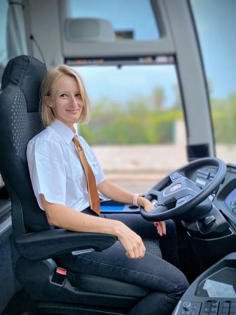 Barbora - profesionální řidička autobusu